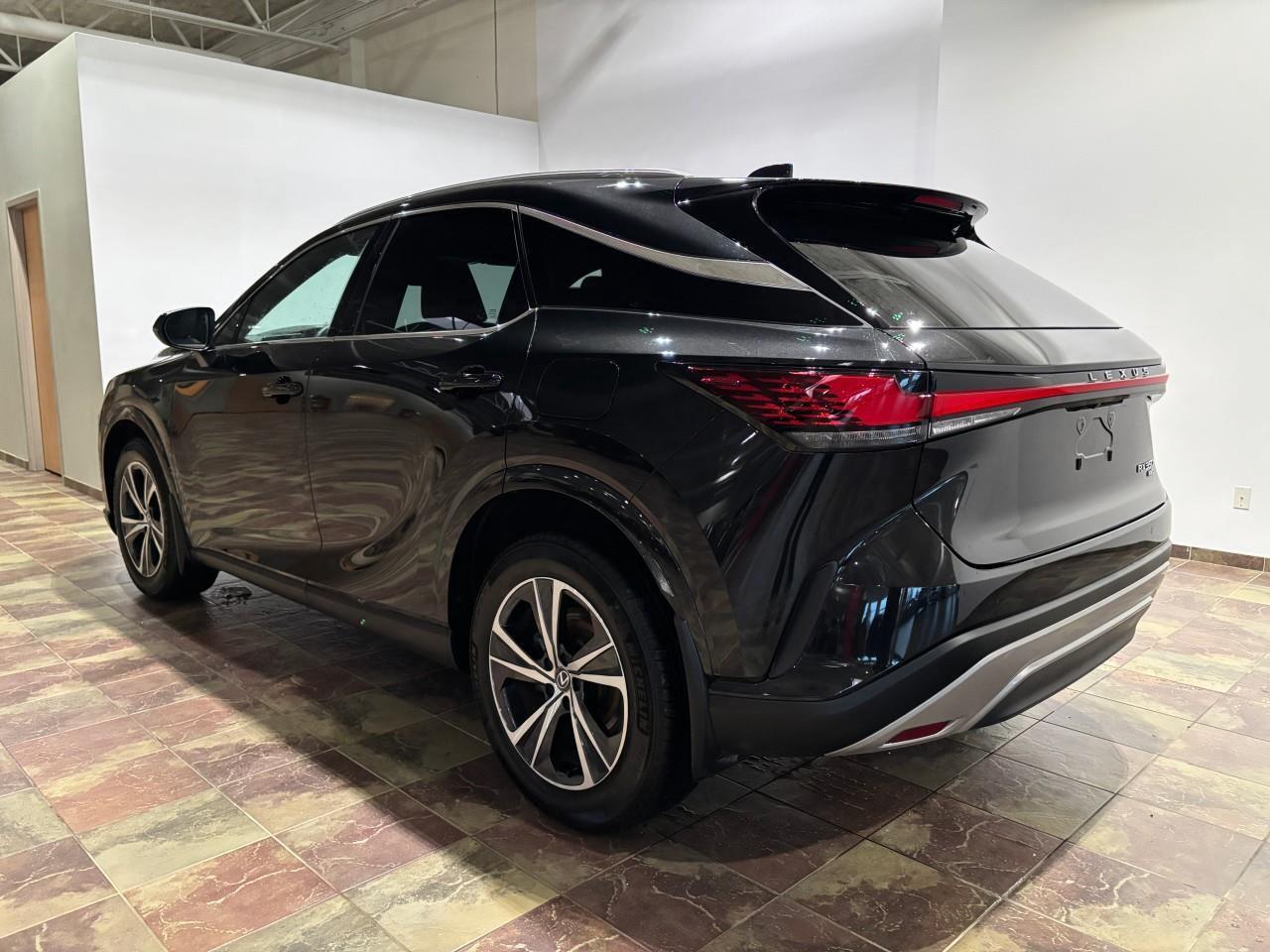2023 Lexus RX 350 PREMIUM PACKAGE   LEXUS CERTIFIED PRE-OWNED   CARF Photo2