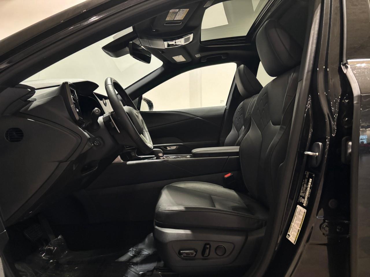 2023 Lexus RX 350 PREMIUM PACKAGE   LEXUS CERTIFIED PRE-OWNED   CARF Photo