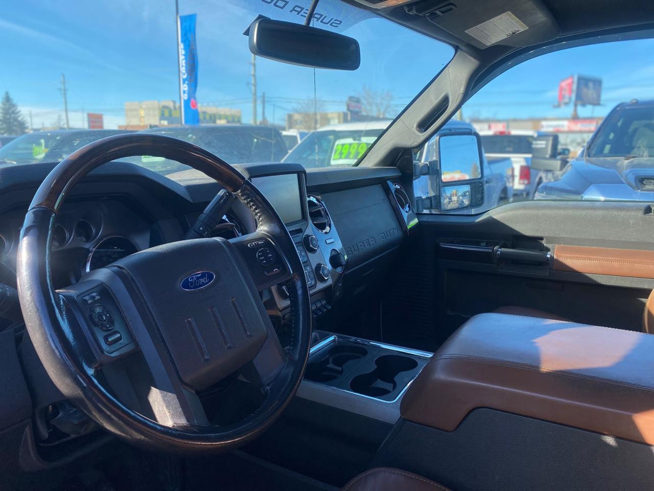 2015 Ford F-350 Platinum Crew Cab 4x4 ~6.7L Powerstroke Diesel Photo