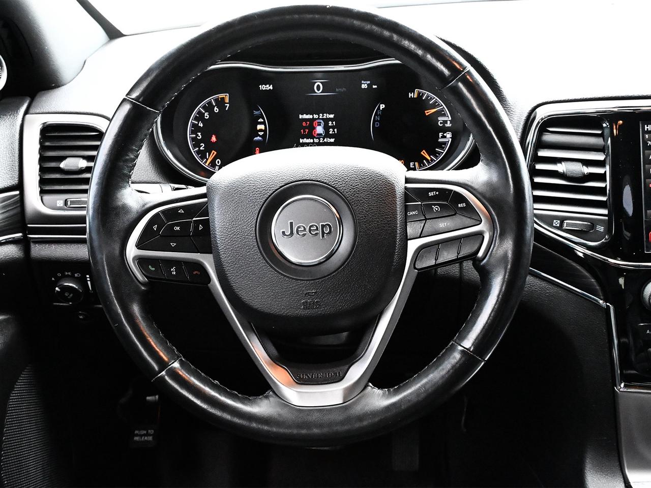 2019 Jeep Grand Cherokee Limited 4x4 ~Nav ~Heated Leather ~Sunroof ~Camera Photo