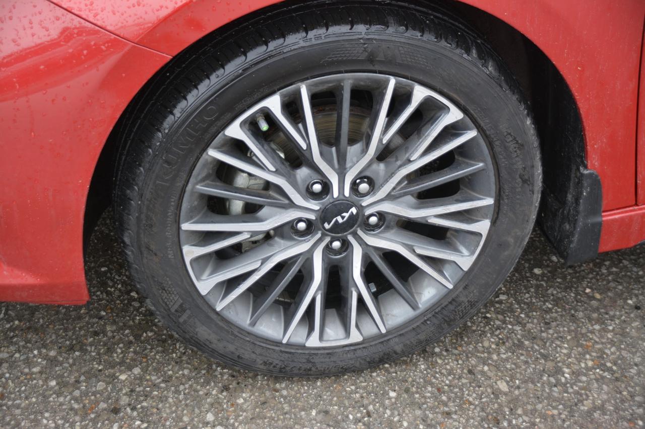 2024 Kia Forte GT-Line Photo