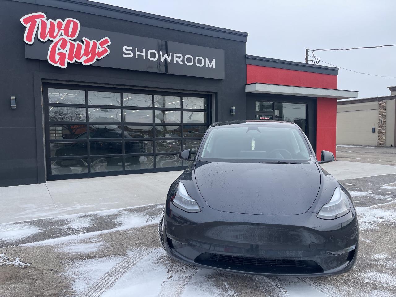 2024 Tesla Model Y Long Range AWD Panoroof Nav Back Up Camera Photo