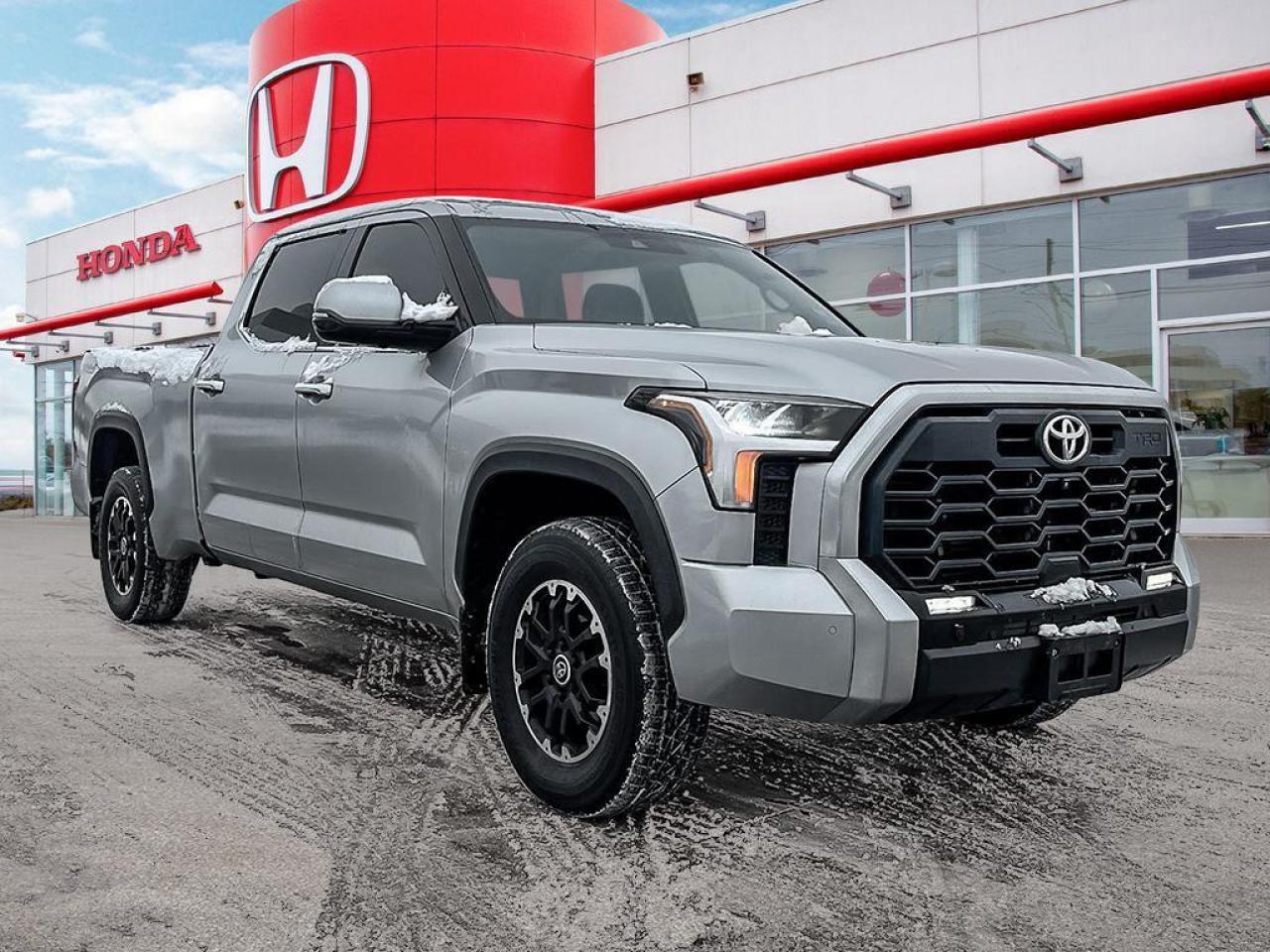 2022 Toyota Tundra Limited  Photo