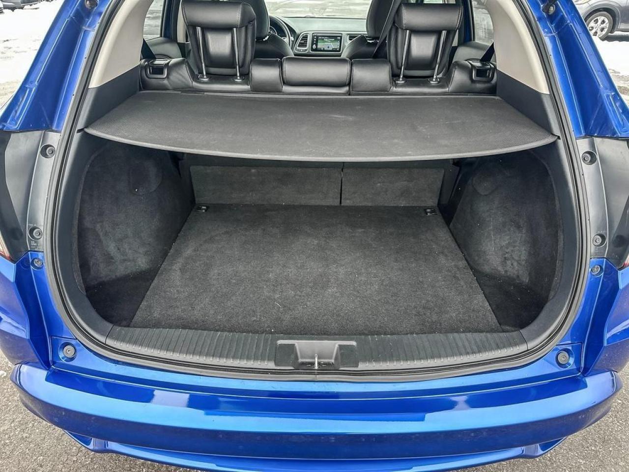 2022 Honda HR-V Touring Photo