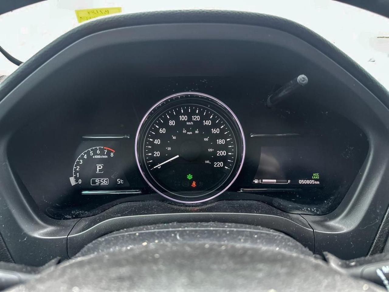 2022 Honda HR-V Touring Photo