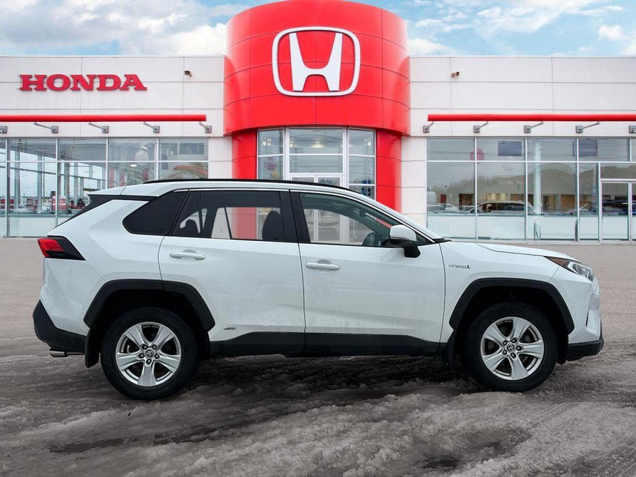 2021 Toyota RAV4 Hybrid XLE Photo