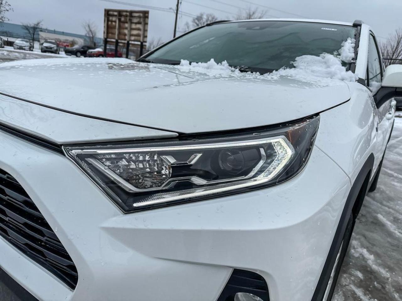 2021 Toyota RAV4 Hybrid XLE Photo
