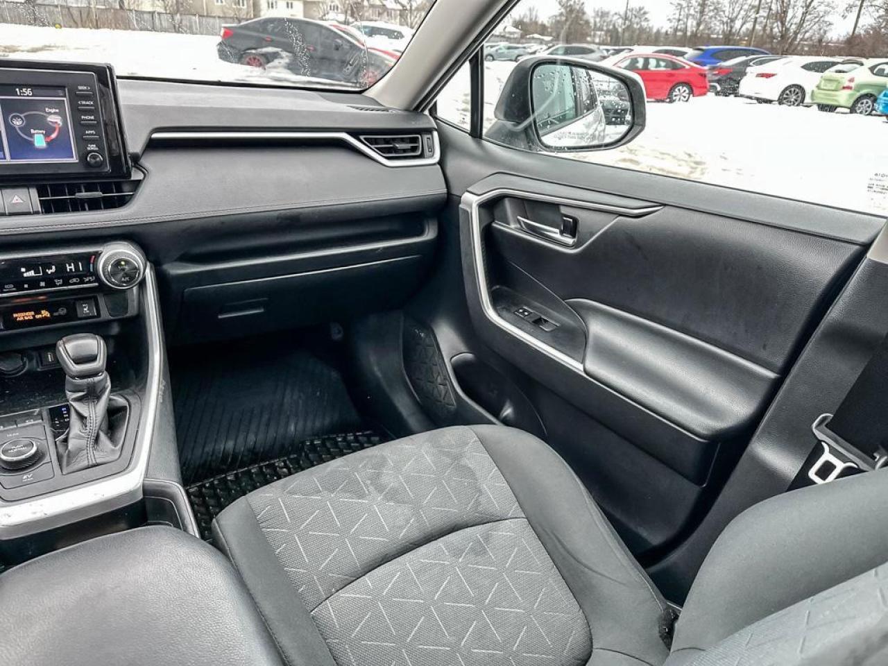 2021 Toyota RAV4 Hybrid XLE Photo