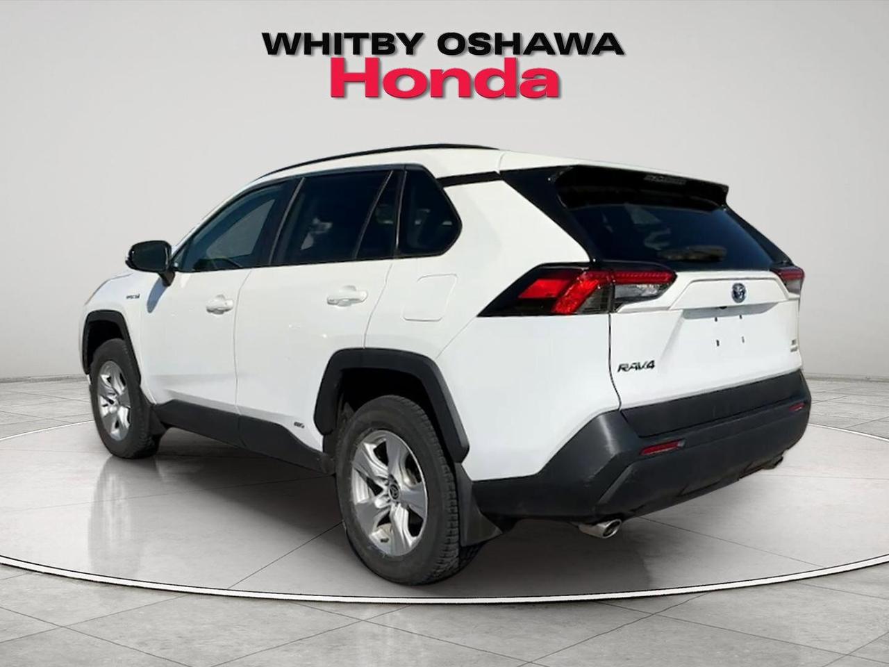 2021 Toyota RAV4 Hybrid XLE Photo4