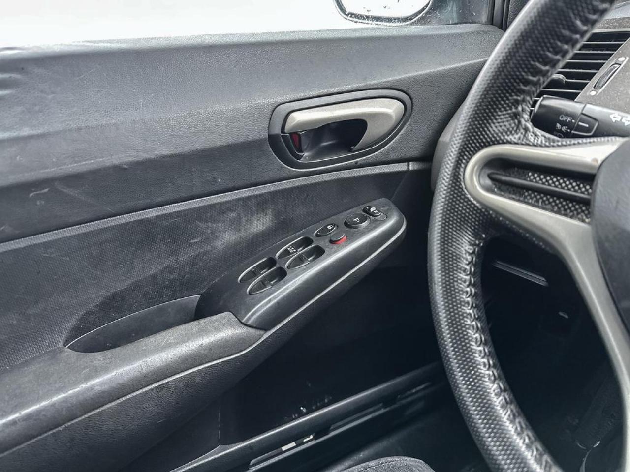 2011 Honda Civic SE Photo