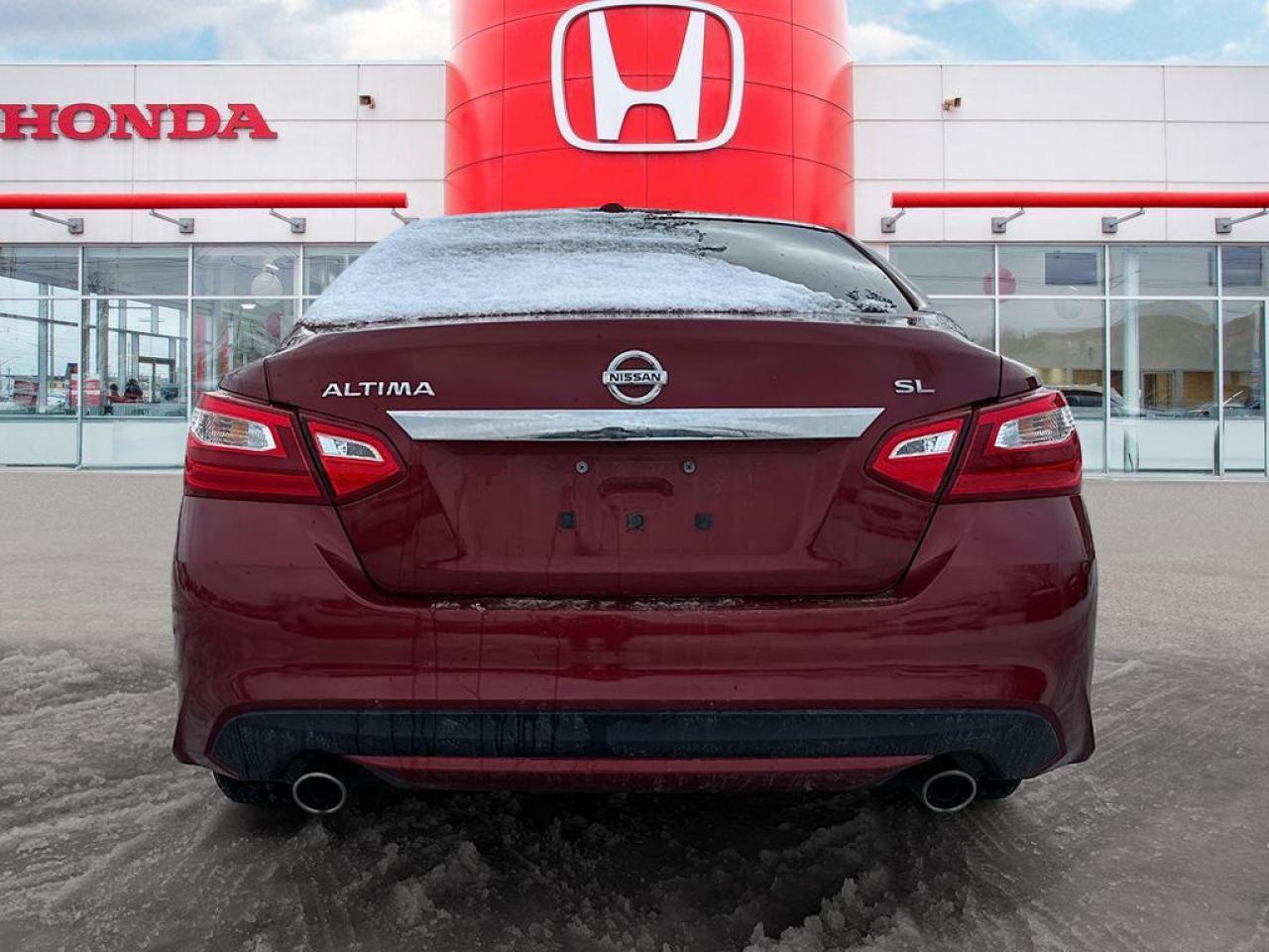 2016 Nissan Altima 2.5 Photo4