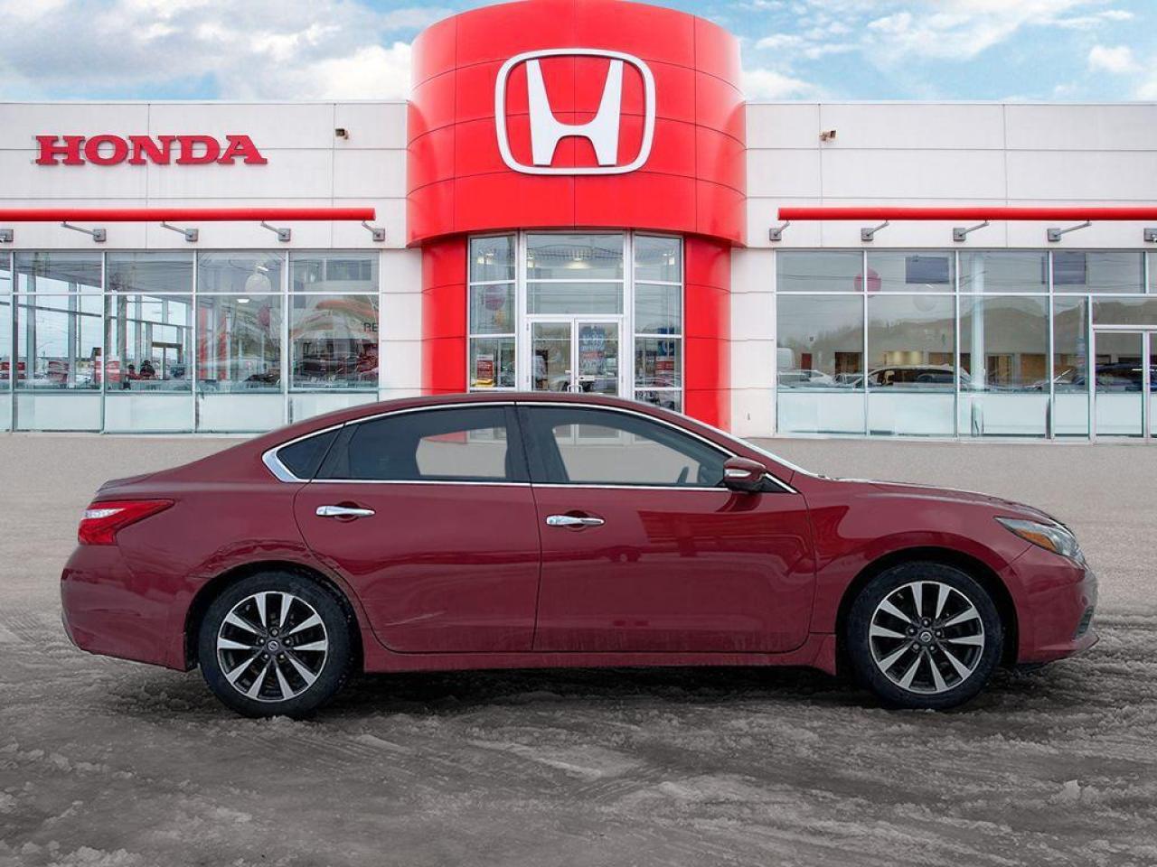 2016 Nissan Altima 2.5 Photo