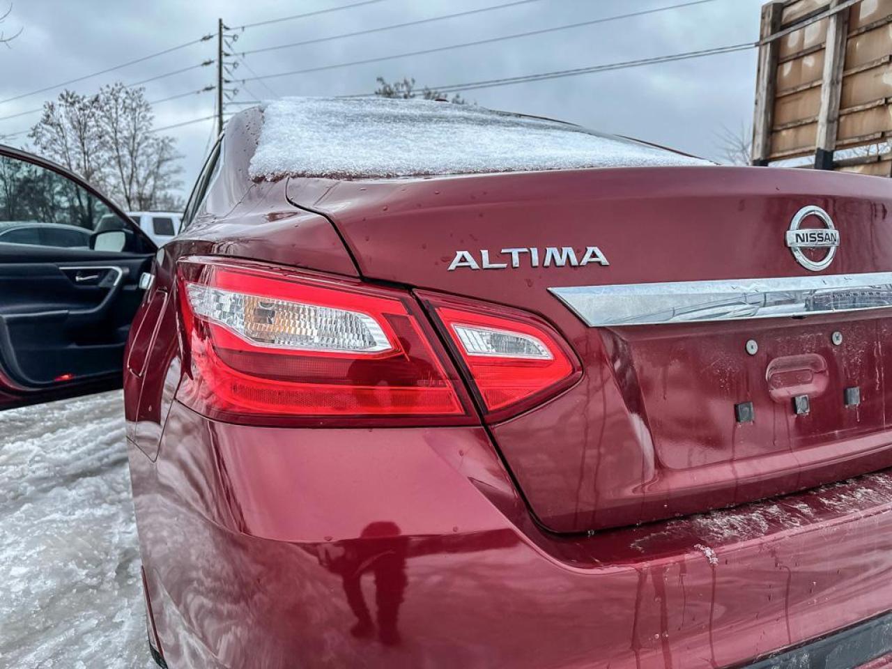 2016 Nissan Altima 2.5 Photo