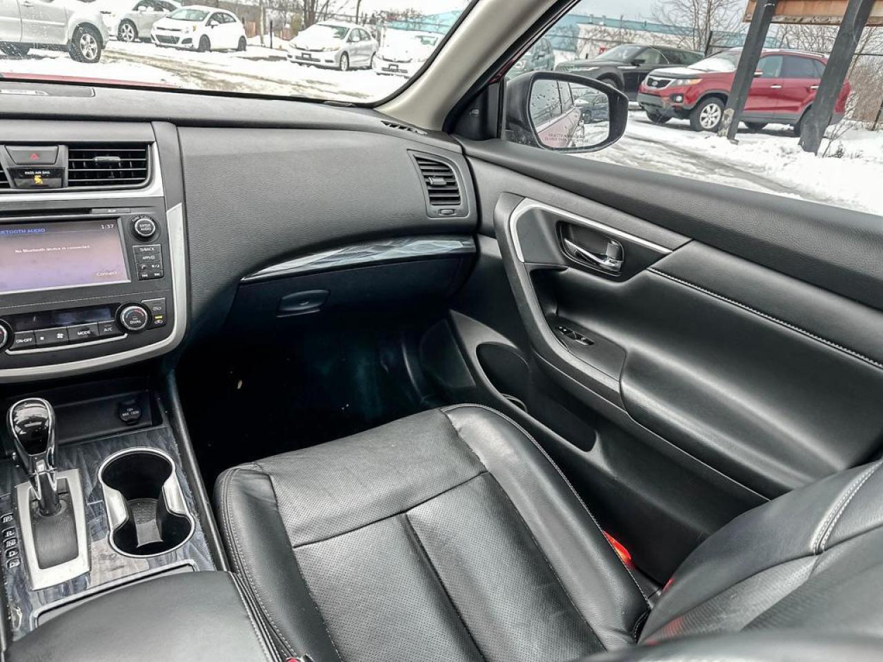 2016 Nissan Altima 2.5 Photo