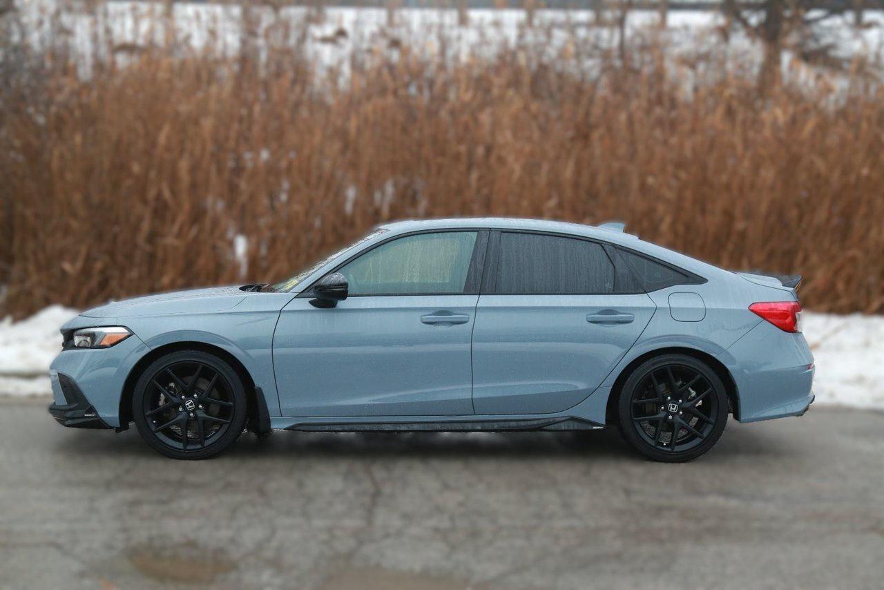 2024 Honda Civic Si Sedan HFP package Photo