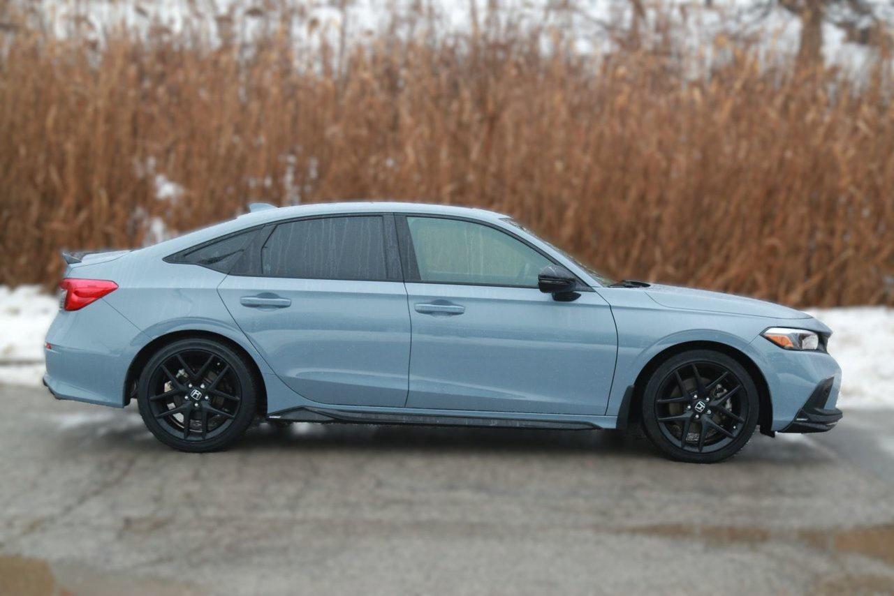 2024 Honda Civic Si Sedan HFP package Photo