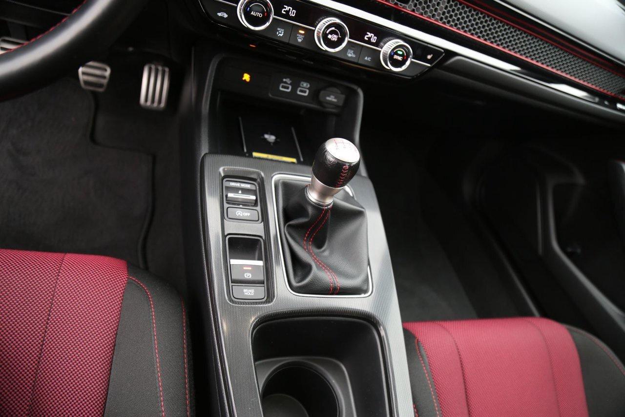 2024 Honda Civic Si Sedan HFP package Photo