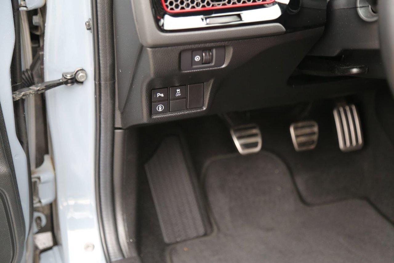 2024 Honda Civic Si Sedan HFP package Photo