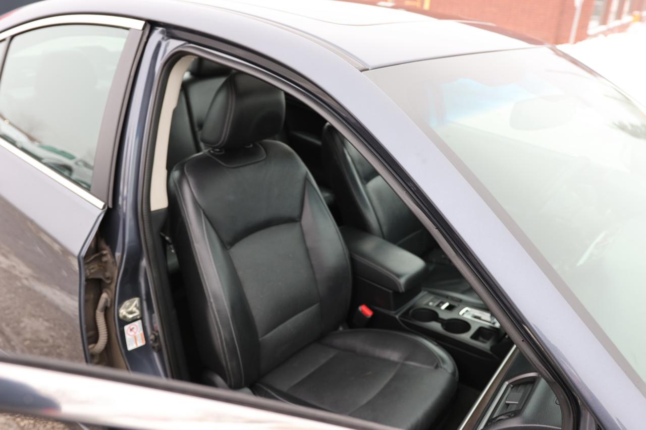 2015 Subaru Legacy LIMITED-3.6R-AWD/NAV/LEATHER/SUNROOF/BLIS/F&R HEAT Photo