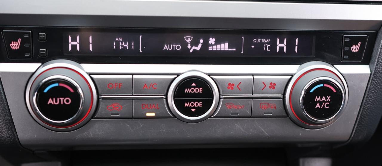 2015 Subaru Legacy LIMITED-3.6R-AWD/NAV/LEATHER/SUNROOF/BLIS/F&R HEAT Photo