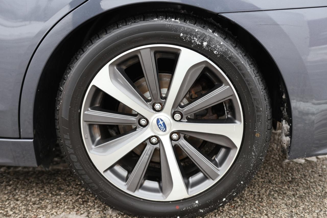 2015 Subaru Legacy LIMITED-3.6R-AWD/NAV/LEATHER/SUNROOF/BLIS/F&R HEAT Photo