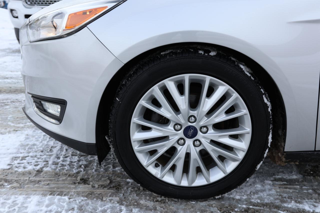 2018 Ford Focus TITANIUM-R STARTER/NAV/LEATHER/SUNROOF/BLUETOOTH/K Photo