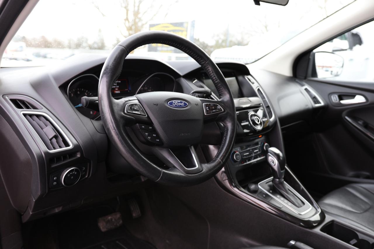 2018 Ford Focus TITANIUM-R STARTER/NAV/LEATHER/SUNROOF/BLUETOOTH/K Photo