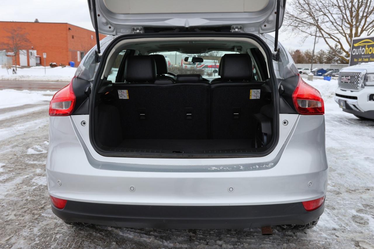 2018 Ford Focus TITANIUM-R STARTER/NAV/LEATHER/SUNROOF/BLUETOOTH/K Photo