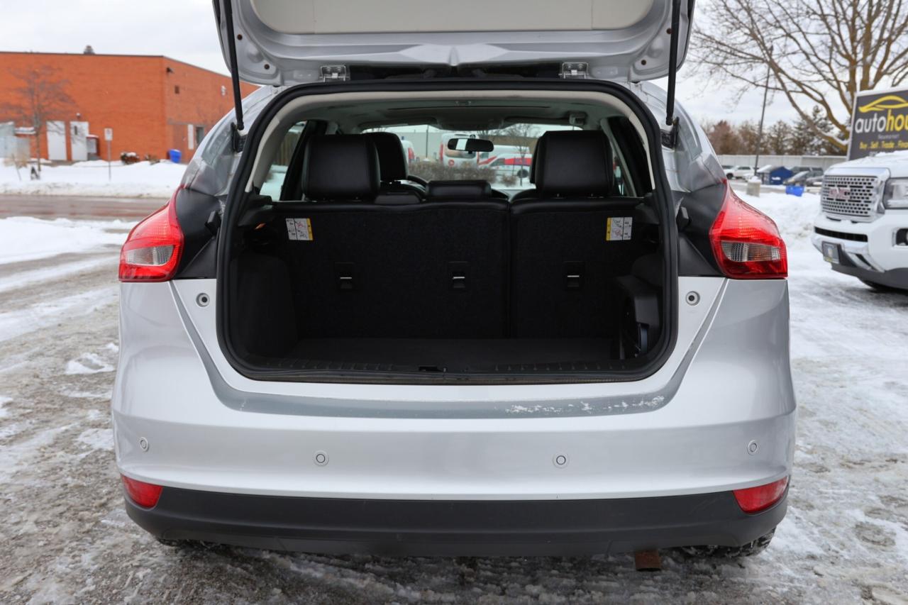 2018 Ford Focus TITANIUM-R STARTER/NAV/LEATHER/SUNROOF/BLUETOOTH/K Photo