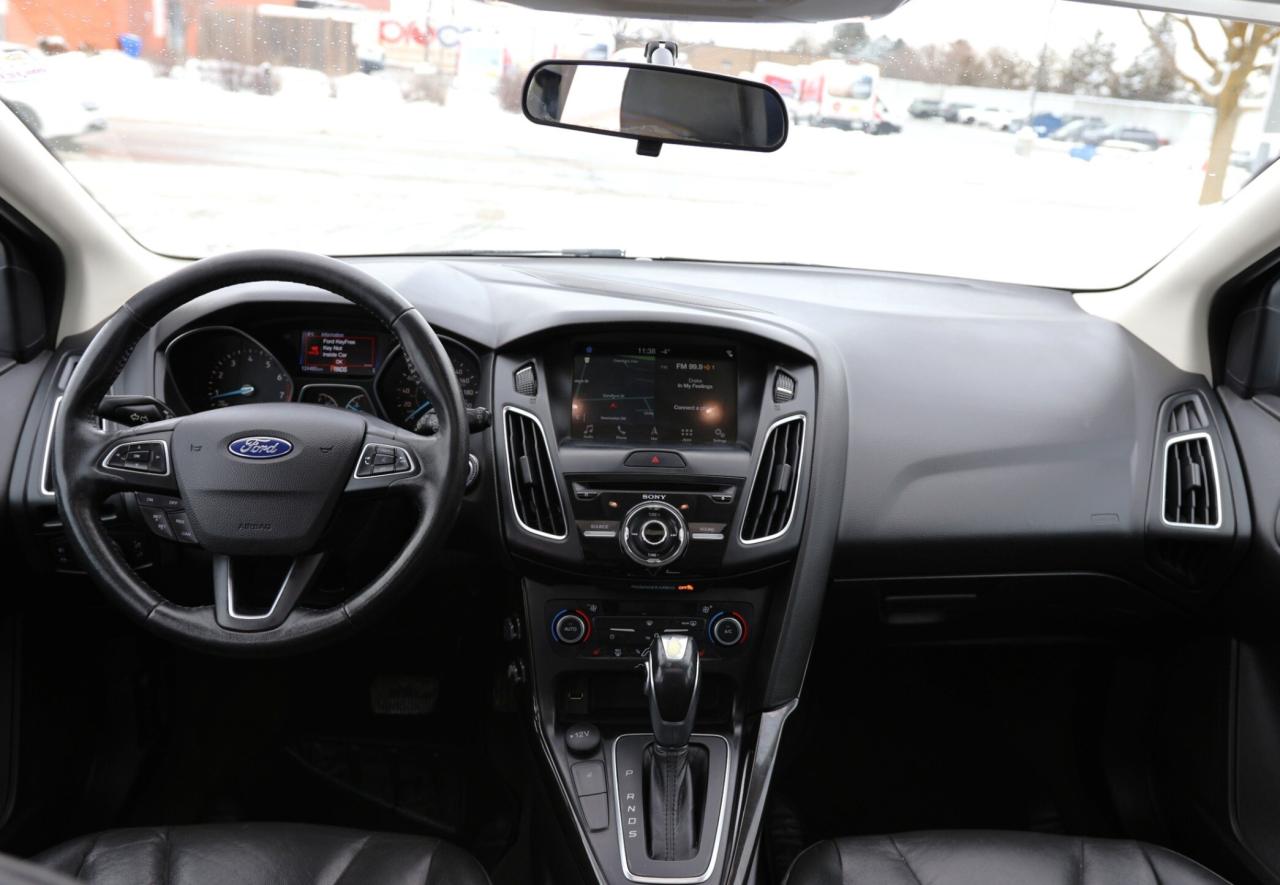 2018 Ford Focus TITANIUM-R STARTER/NAV/LEATHER/SUNROOF/BLUETOOTH/K Photo
