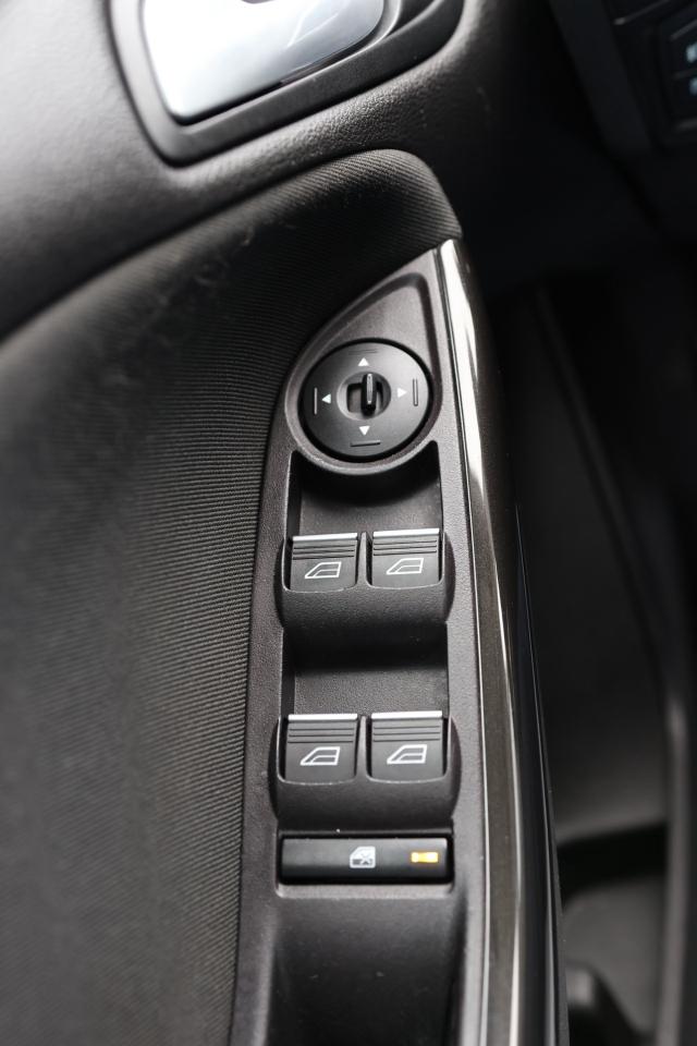 2018 Ford Focus TITANIUM-R STARTER/NAV/LEATHER/SUNROOF/BLUETOOTH/K Photo