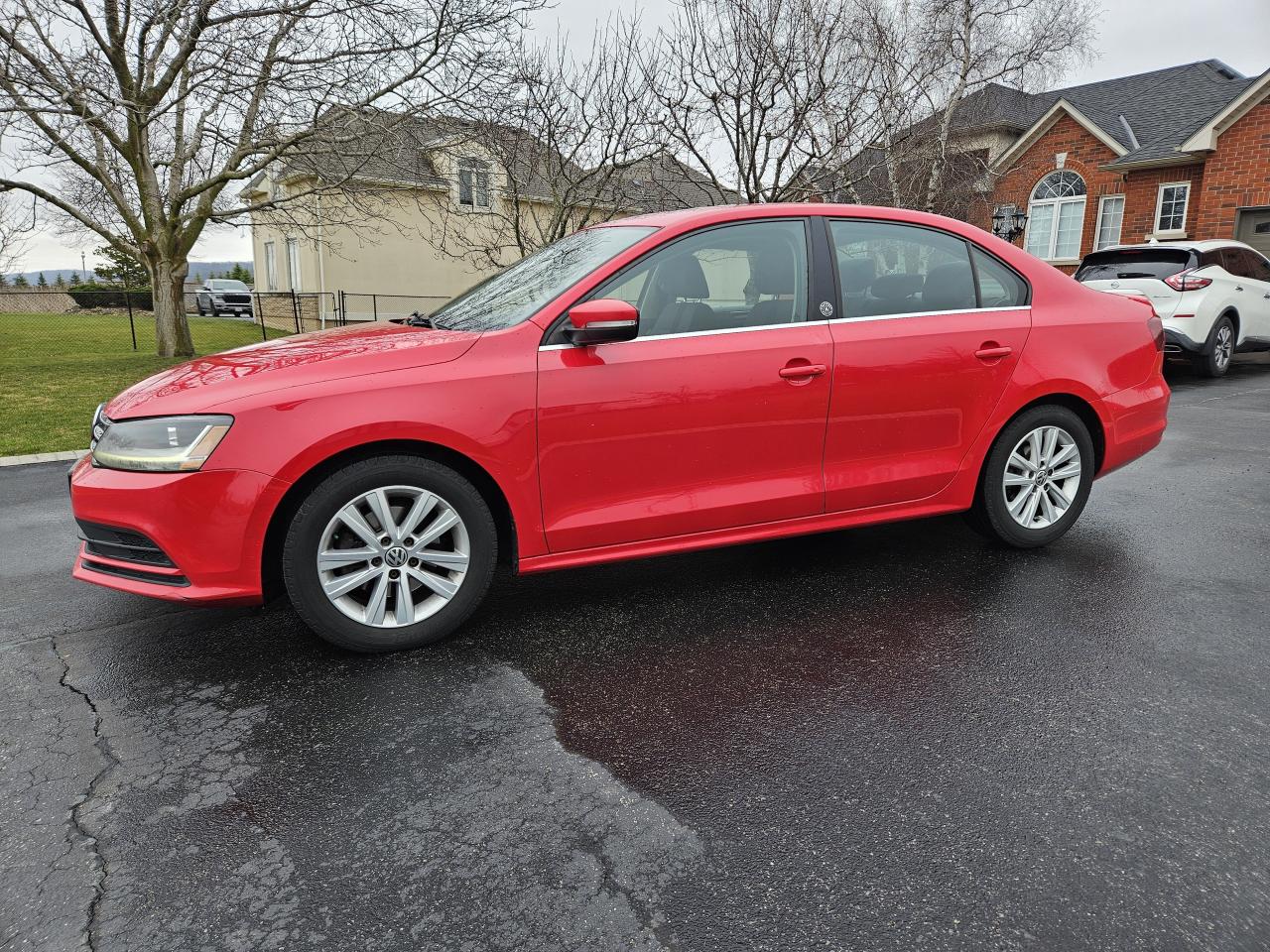 2015 Volkswagen Jetta Sedan 4dr 2.0L Auto Trendline ,Sunroof, Drives Great! Photo3