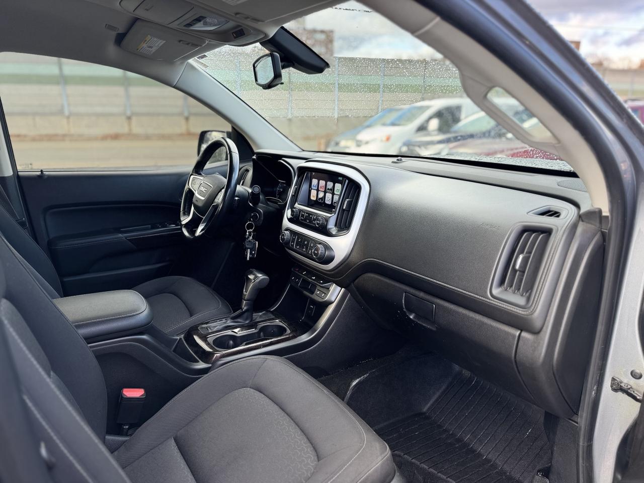 2018 GMC Canyon 4WD Crew Cab 128.3" All Terrain Photo