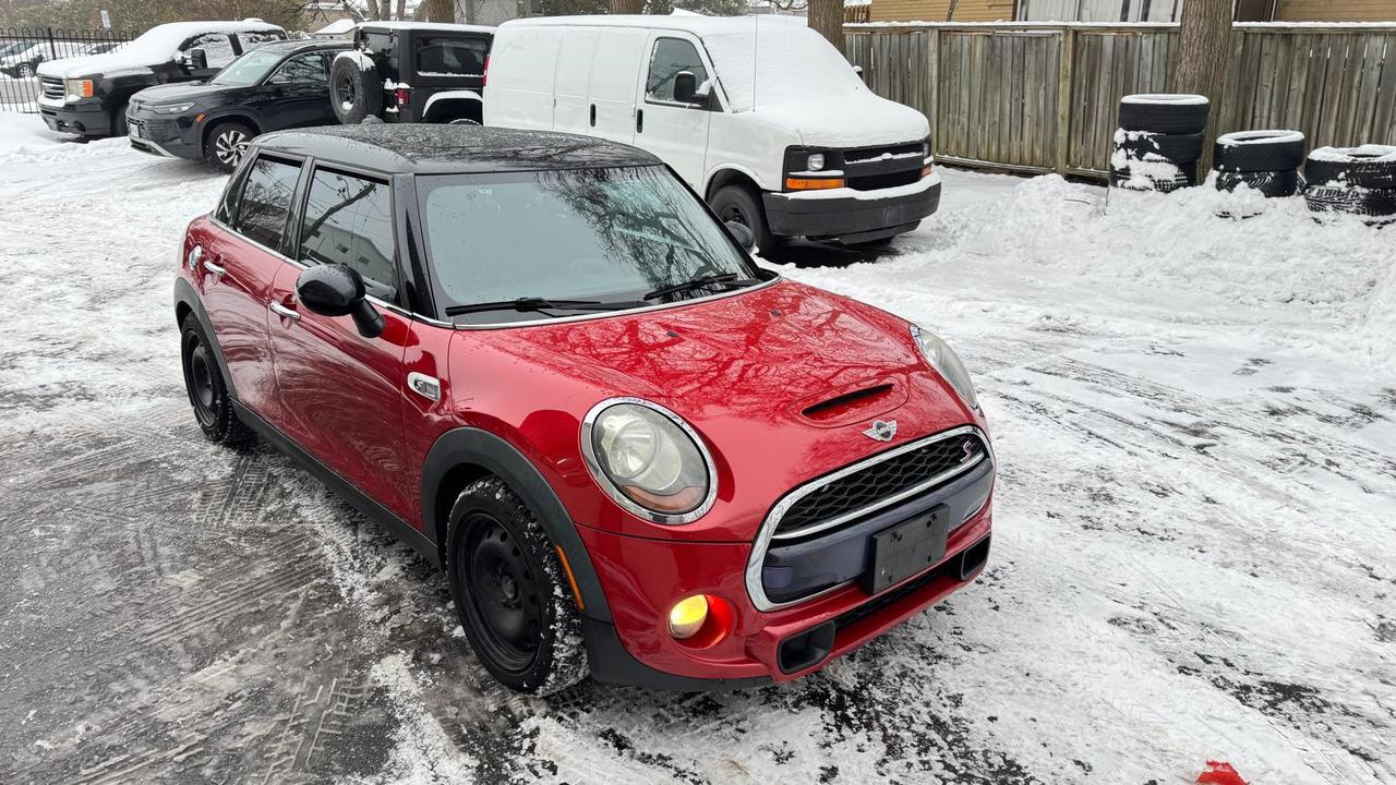 2015 MINI Cooper Hardtop 5dr HB S, sunroof, automatic, Photo