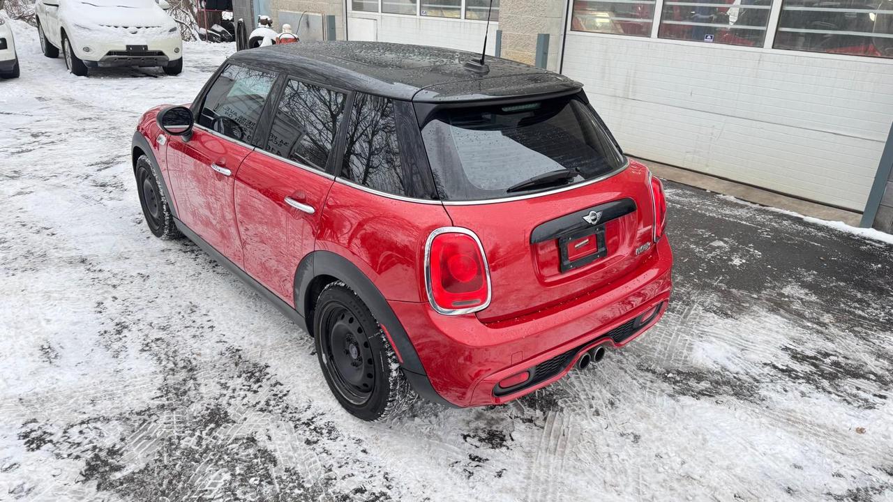2015 MINI Cooper Hardtop 5dr HB S, sunroof, automatic, Photo
