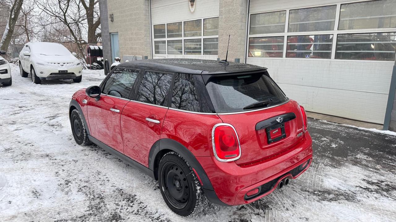 2015 MINI Cooper Hardtop 5dr HB S, sunroof, automatic, Photo