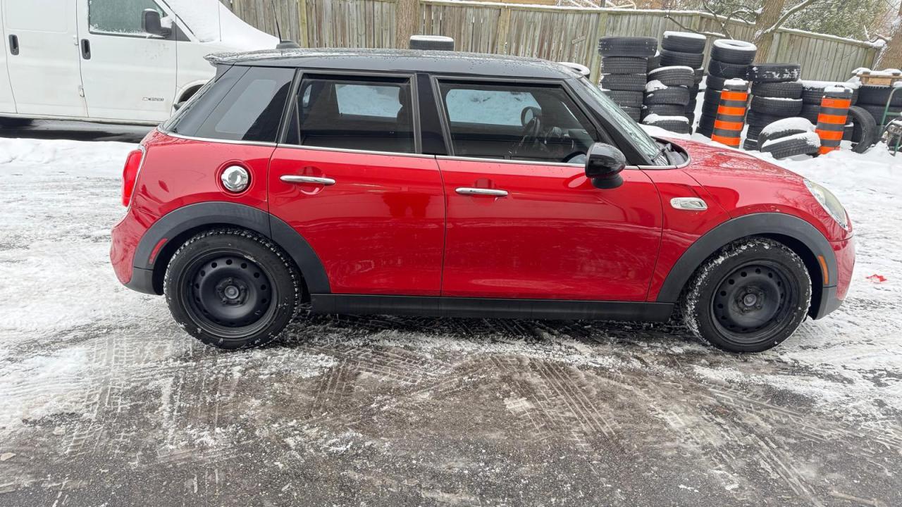 2015 MINI Cooper Hardtop 5dr HB S, sunroof, automatic, Photo