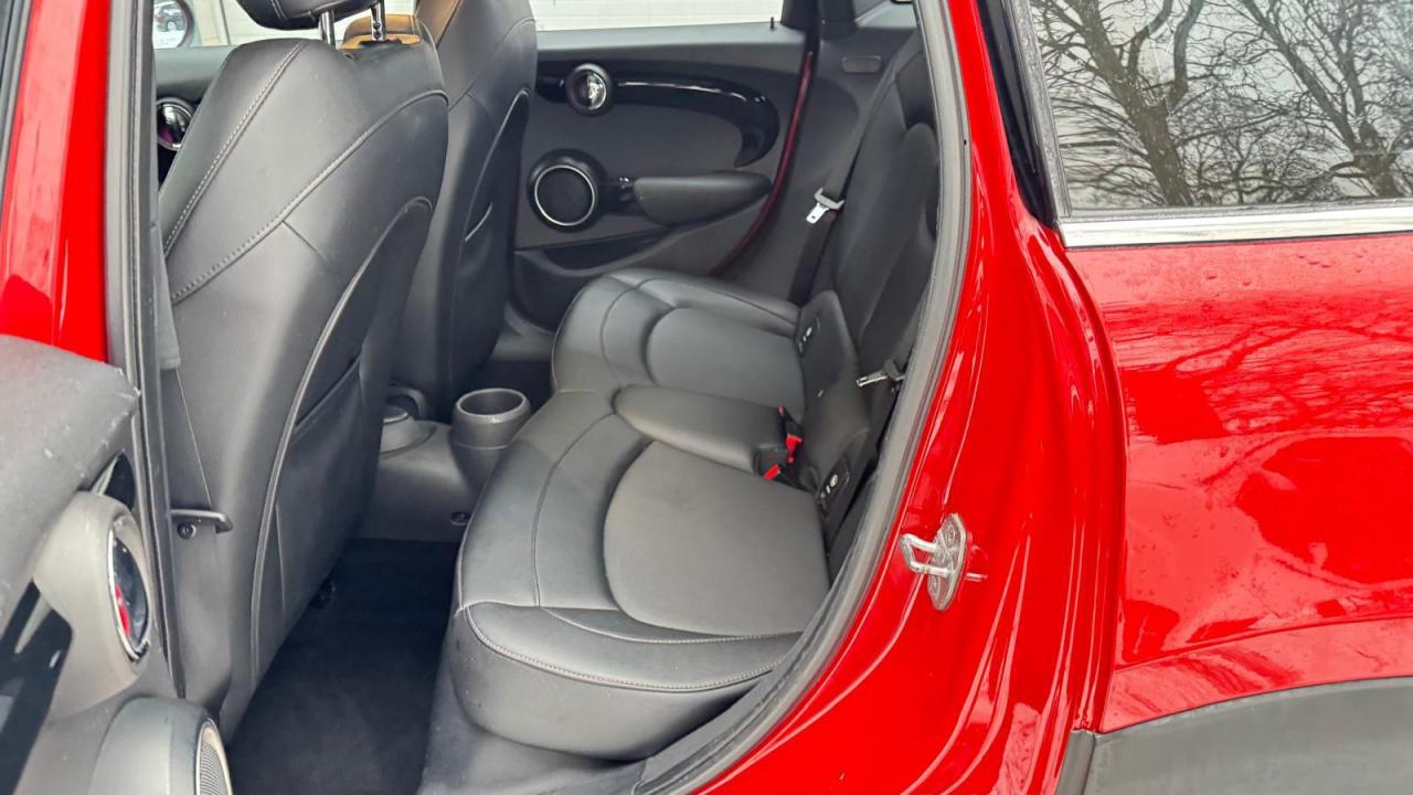 2015 MINI Cooper Hardtop 5dr HB S, sunroof, automatic, Photo