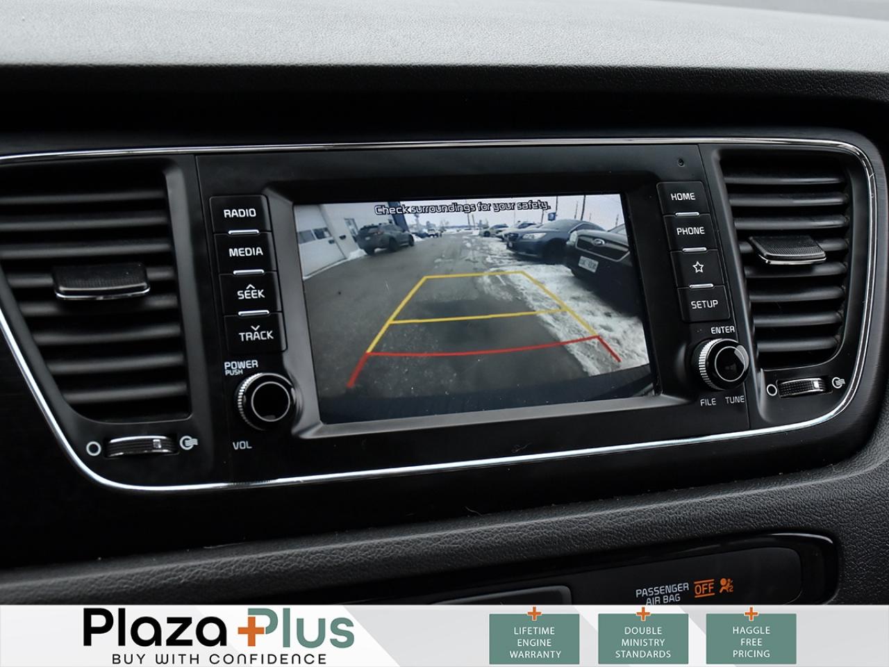 2019 Kia Sedona LX    8 SEATS   HEATED STEERING & FRONT SEATS   TW Photo