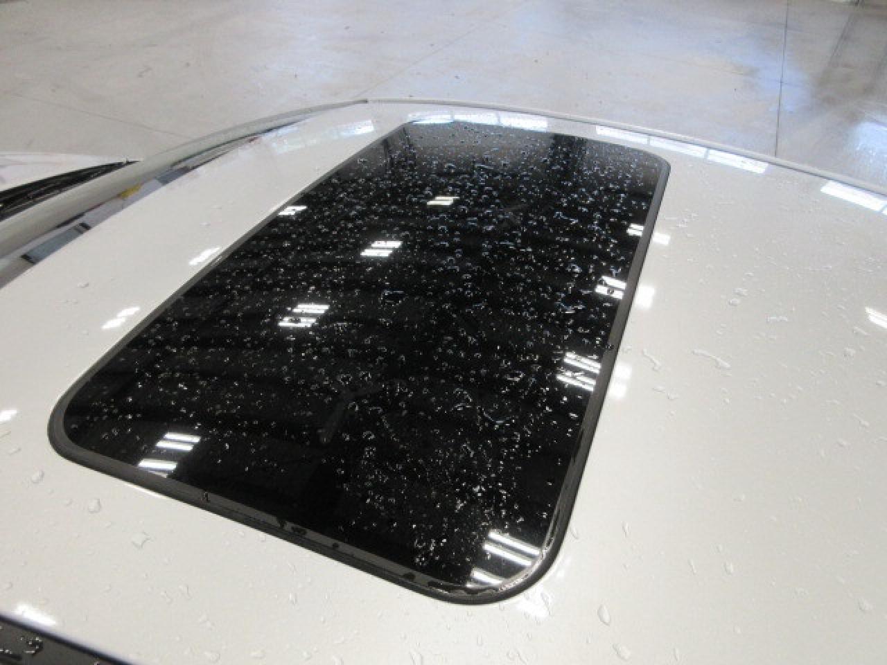 2020 Hyundai Elantra PREFERRED W/SUN & SAFETY PACKAGE, 149K! Photo