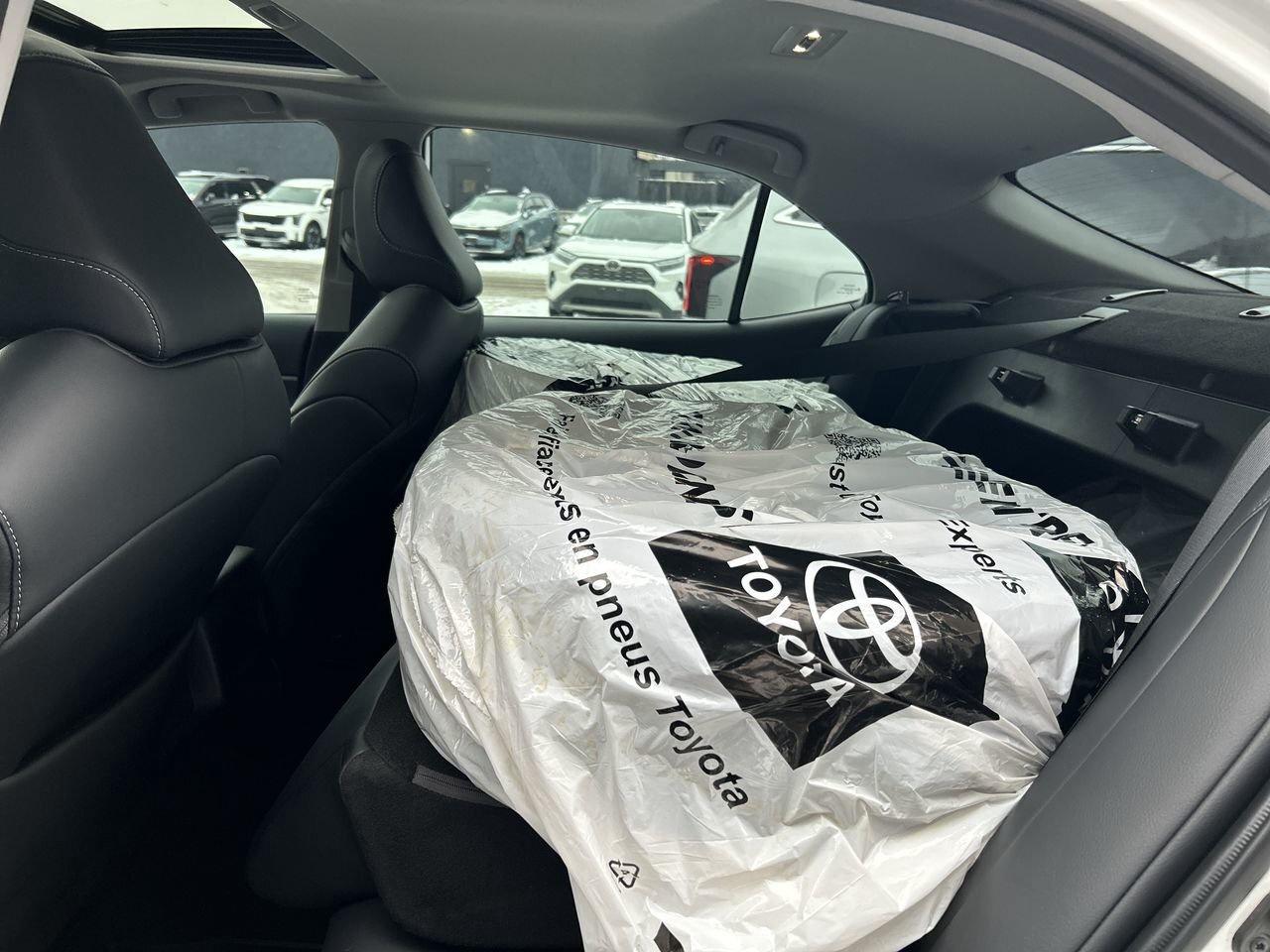 2023 Toyota Camry XSE HYBRID   SPORTY, SLEEK, AND READY TO GO! 2 SET Photo