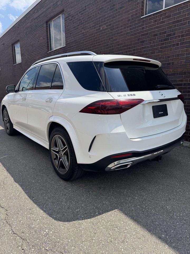 2024 Mercedes-Benz GLE GLE 350 4MATIC, PANO ROOF,  NAVI, DRIVE ASSIST PKG Photo