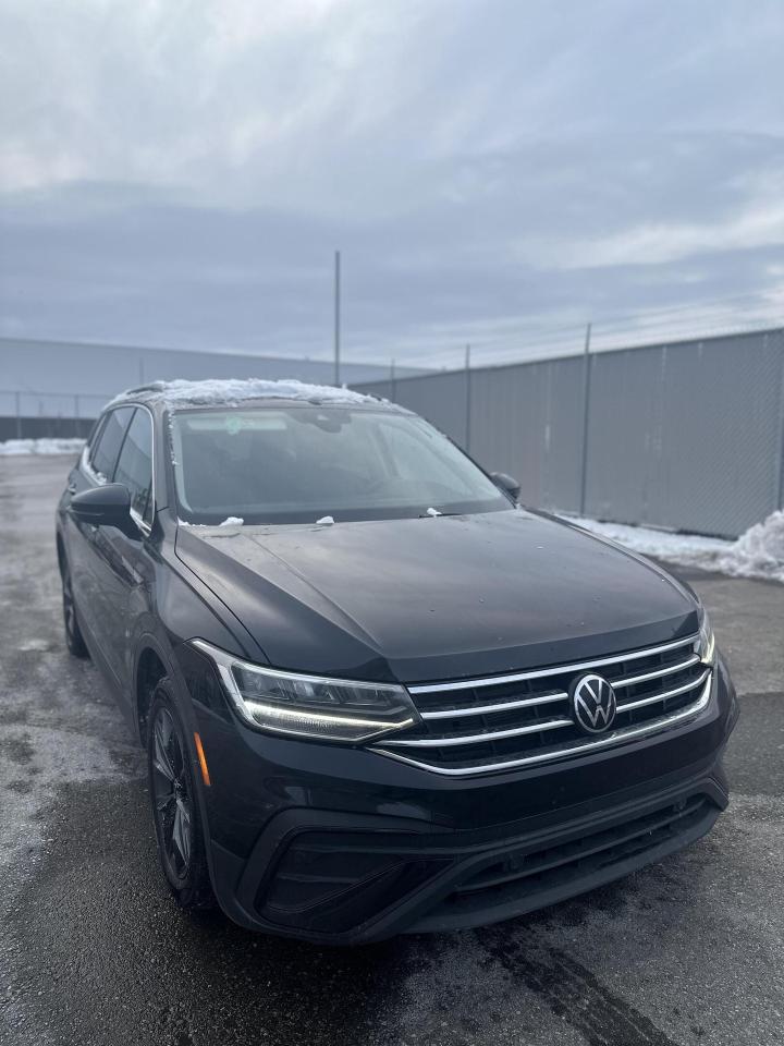 2024 Volkswagen Tiguan Comfortline 4MOTION, SUN ROOF, LEATHER INT, ALLOYS Photo