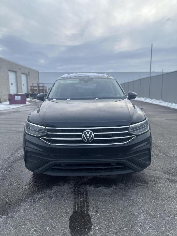 2024 Volkswagen Tiguan Comfortline 4MOTION, SUN ROOF, LEATHER INT, ALLOYS Photo