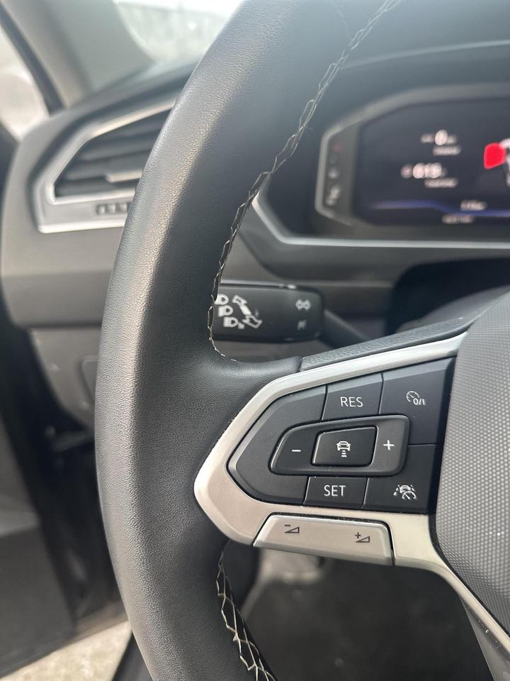 2024 Volkswagen Tiguan COMFORTLINE 4MOTION, SUN ROOF, DRIVE ASSIST Photo