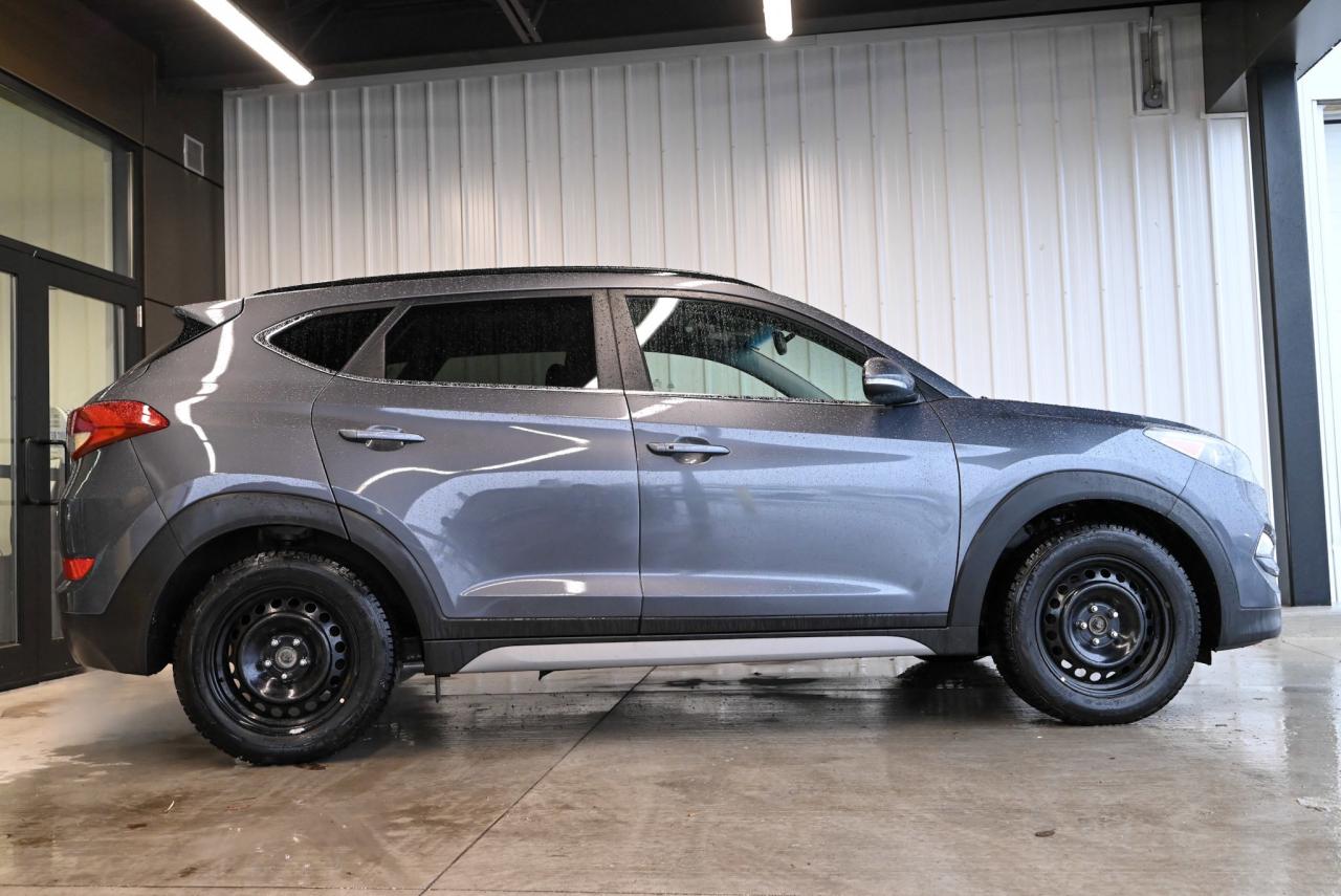 2018 Hyundai Tucson 2.0L Luxury AWD/ 1-owner/ Certified ready to go! Photo