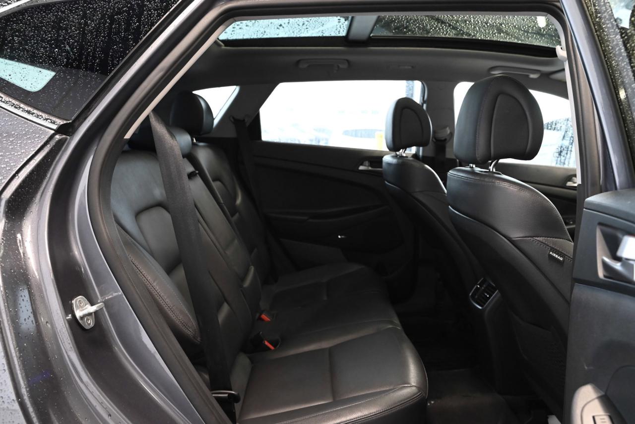 2018 Hyundai Tucson 2.0L Luxury AWD/ 1-owner/ Certified ready to go! Photo