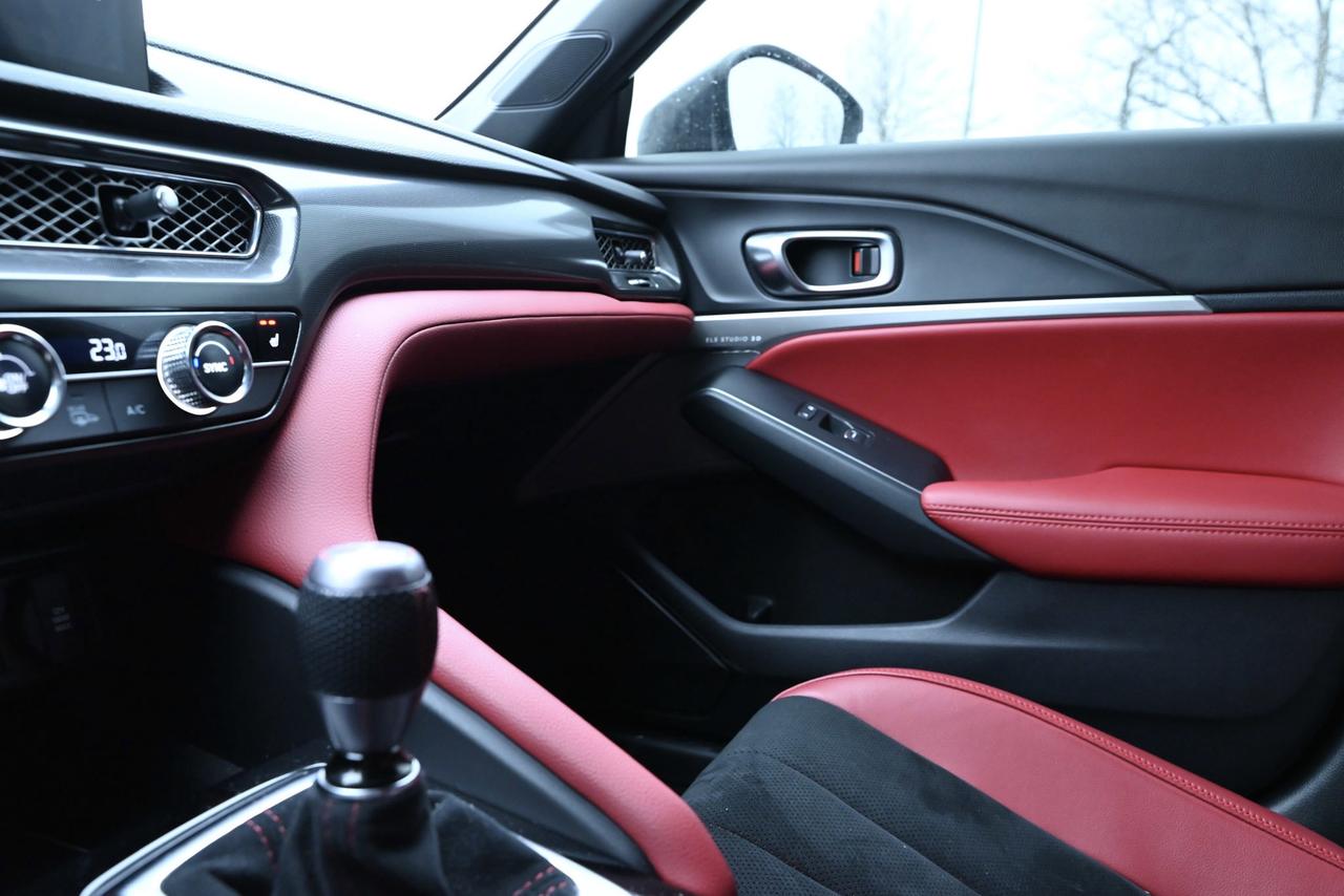 2024 Acura Integra Type S /1-OWNER/ RARE CAR/ RED INTERIOR/FULLY LOAD Photo