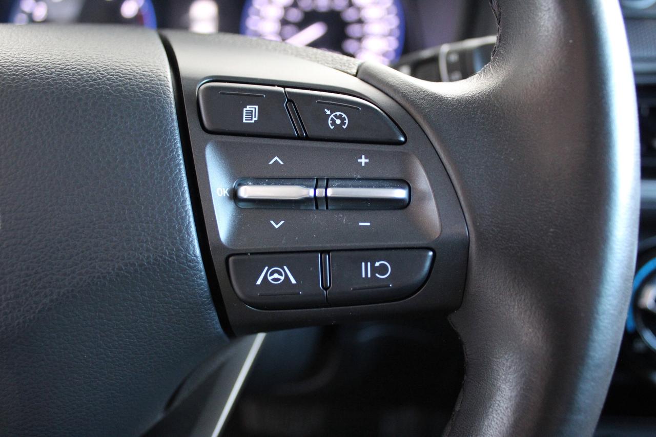 2023 Hyundai KONA Preferred/ AWD/1-OWNER/LOW KILO Photo