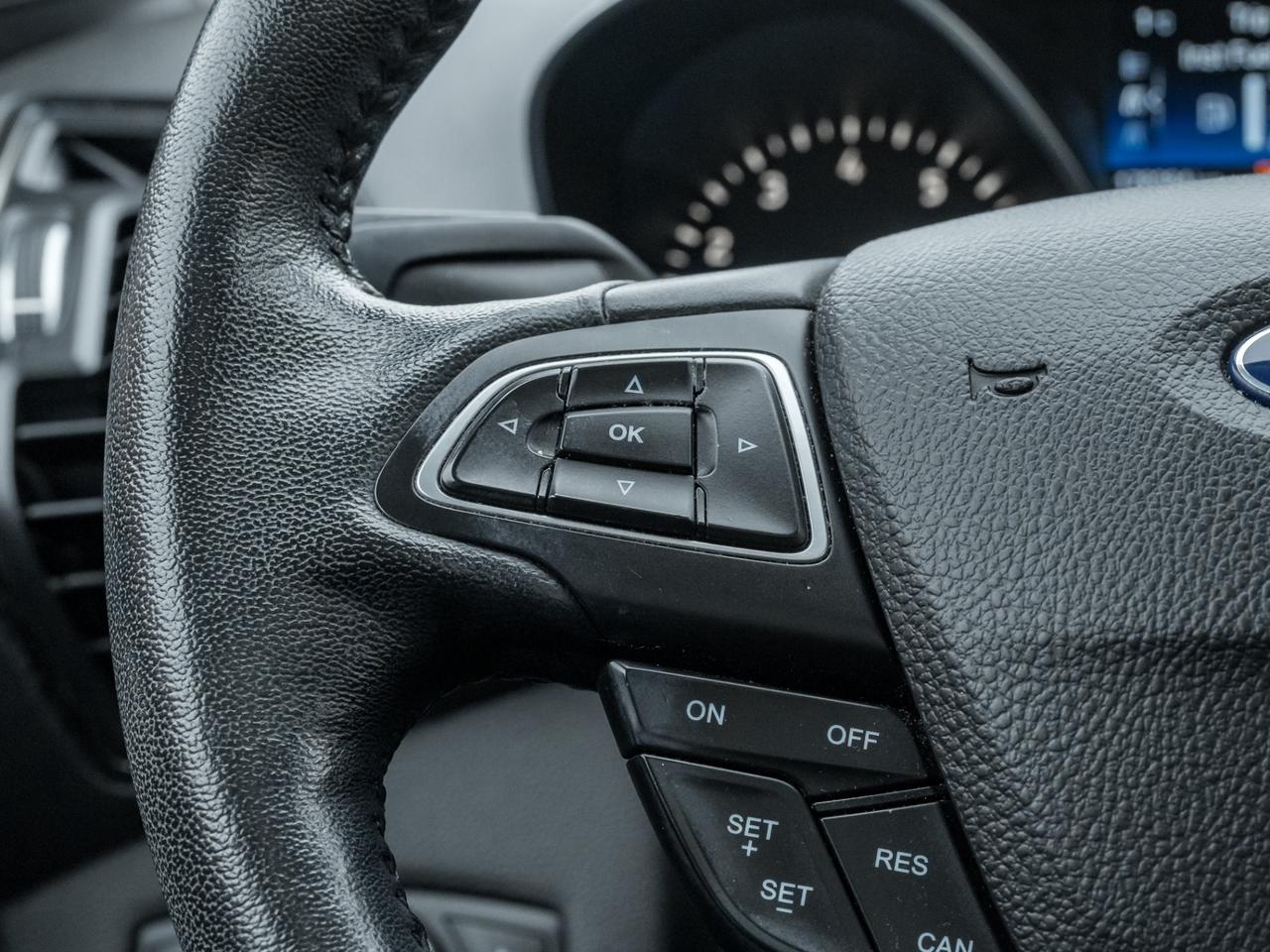 2018 Ford Escape SEL 4WD, NAV, CAMERA, LEATHER, SUNROOF Photo